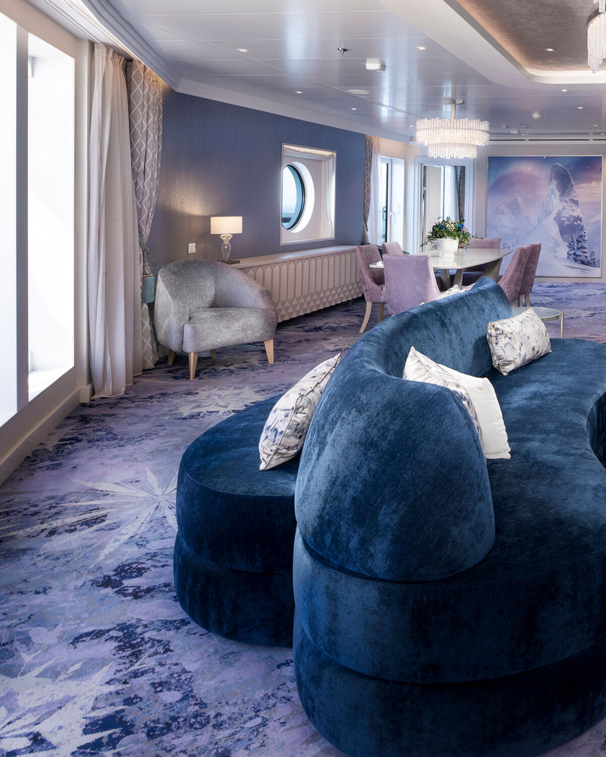 Interior of the Elsa Royal Suite aboard the Disney Adventure
