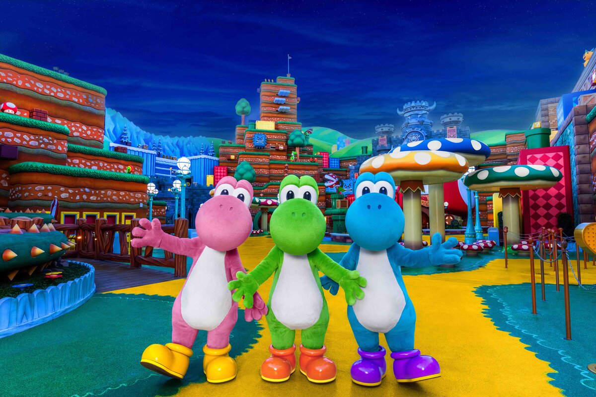 Colorful Yoshis at Super Nintendo World Fan Fest Nights