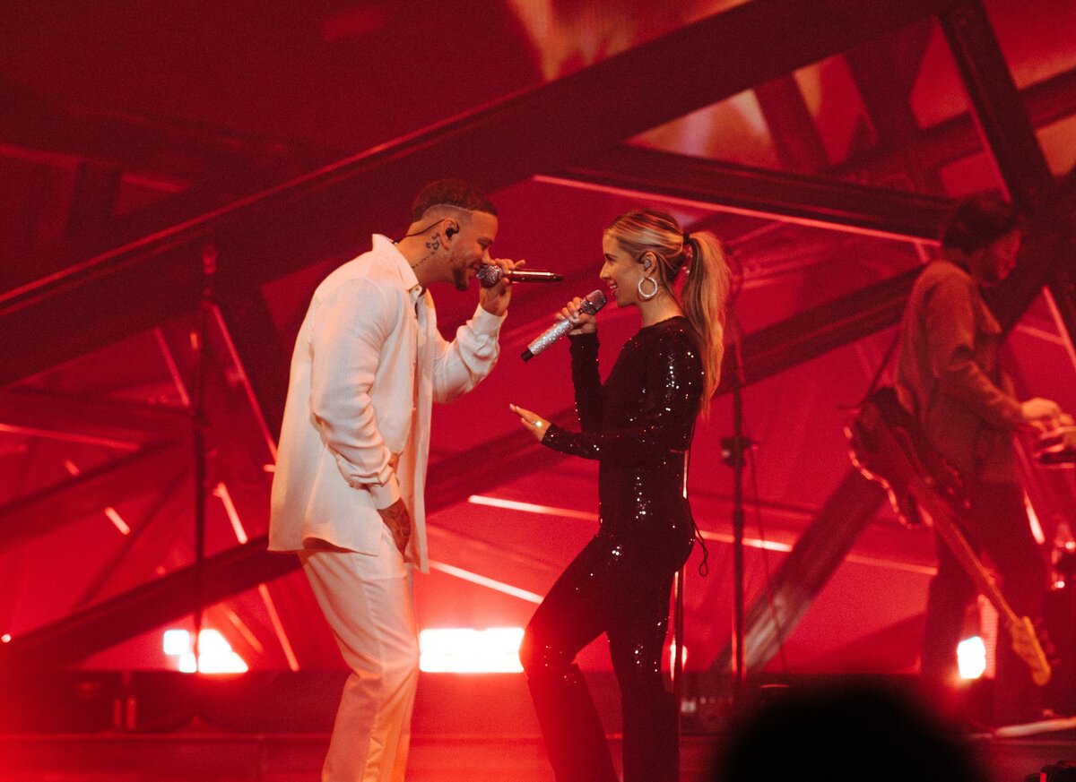 Kane Brown performing live. Photo courtesy of Disney. Credit Michael Drummond