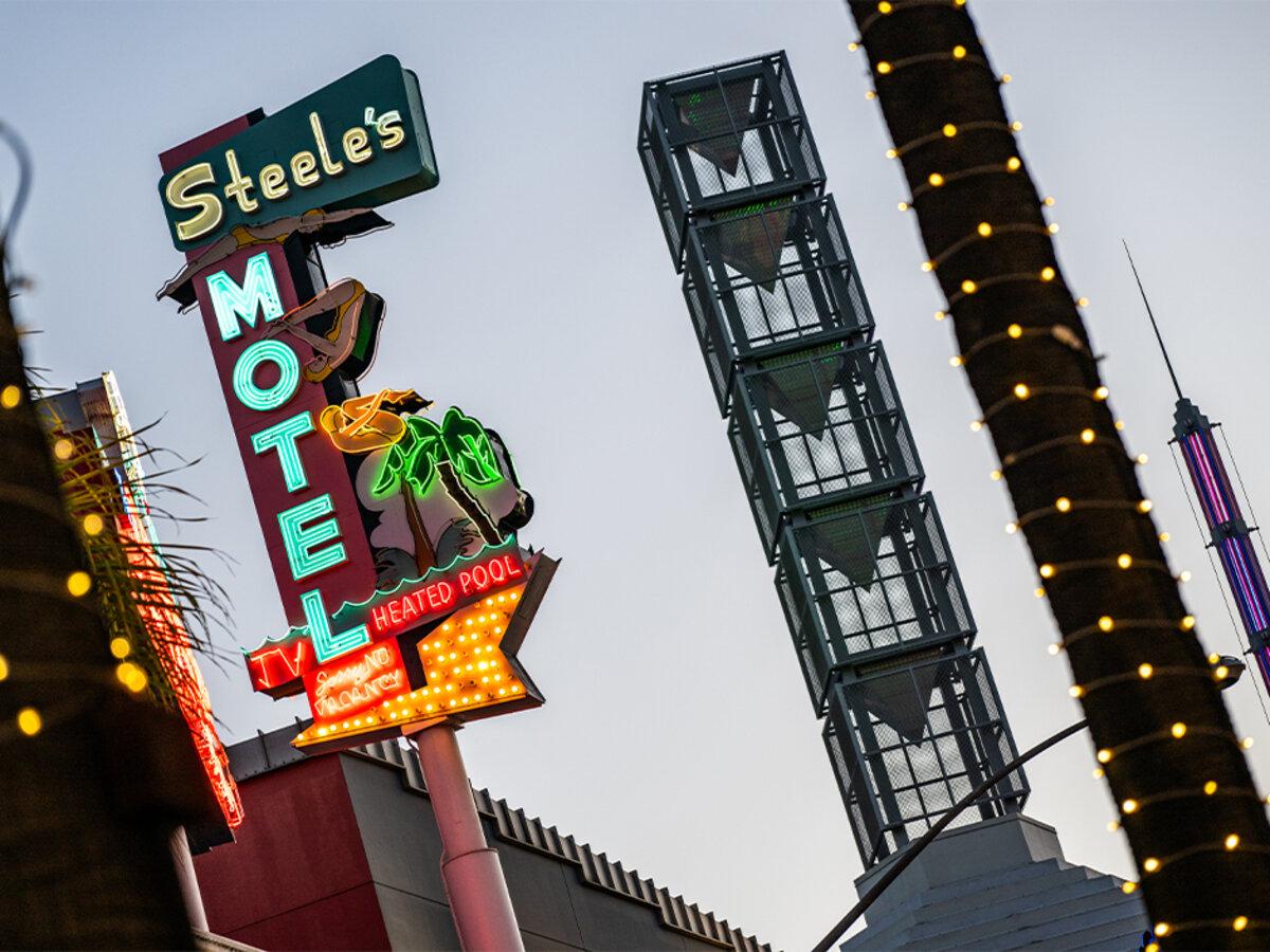 Steeles Motel neon sign with animated diver at Universal CityWalk Hollywood