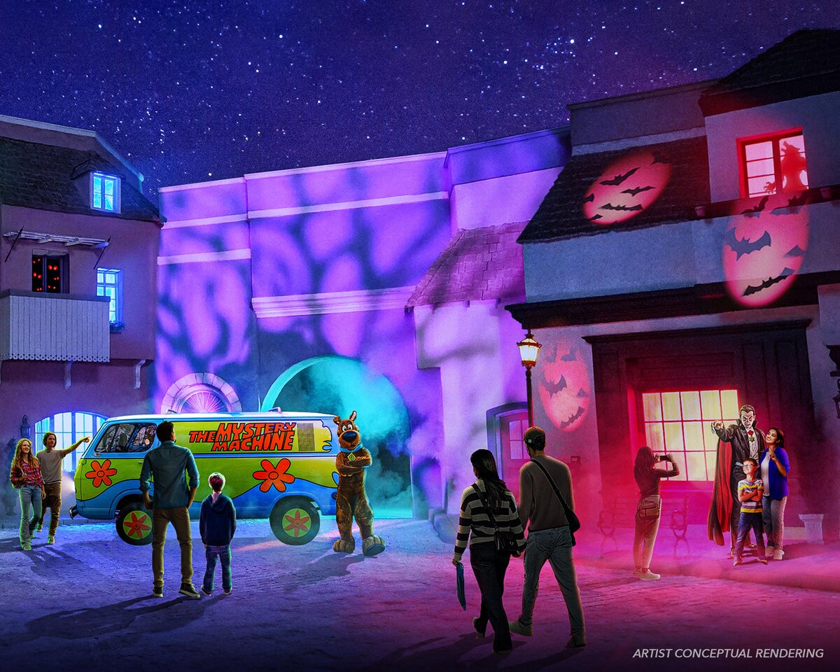 Scooby-Doo and Dracula greet guests at Universal Fan Fest Nights 2026