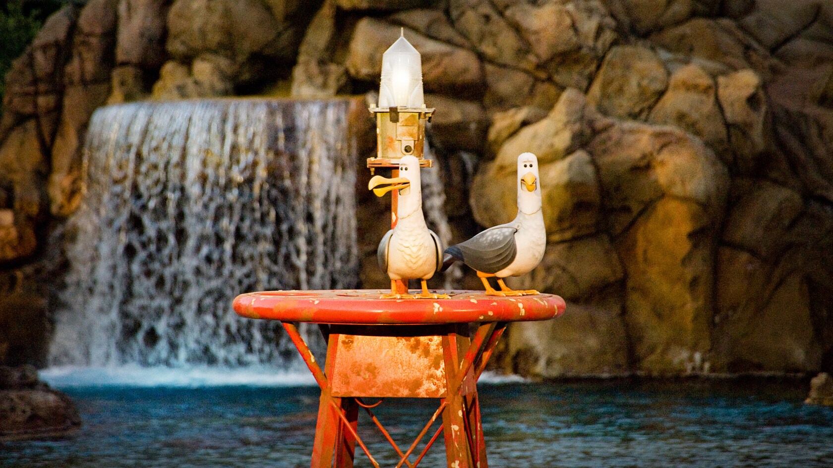 Seagulls in Finding Nemo Submarine Voyage at Disneyland