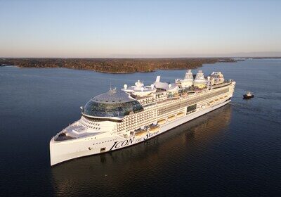 Icon of the Seas sailing at sea. Image courtesy of Royal Caribbean Group.