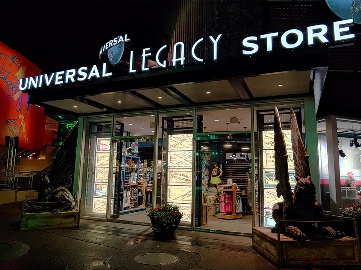 Exterior of Universal Legacy Store at Universal CityWalk in Orlando