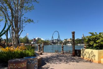 Port of Entry lagoon view at Universal Islands of Adventure