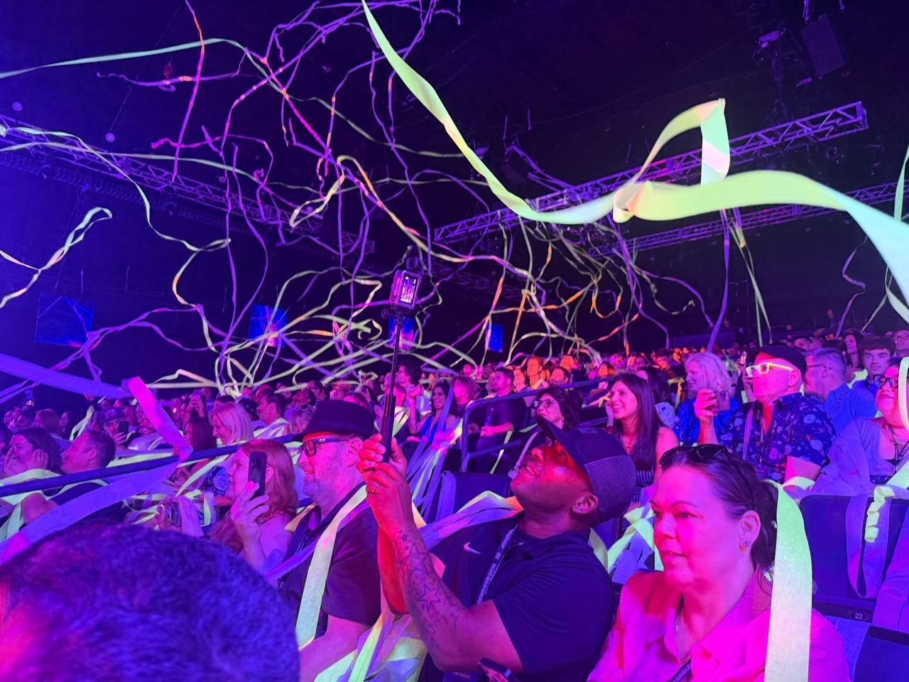 Blue Man Group Orlando crowd streamers
