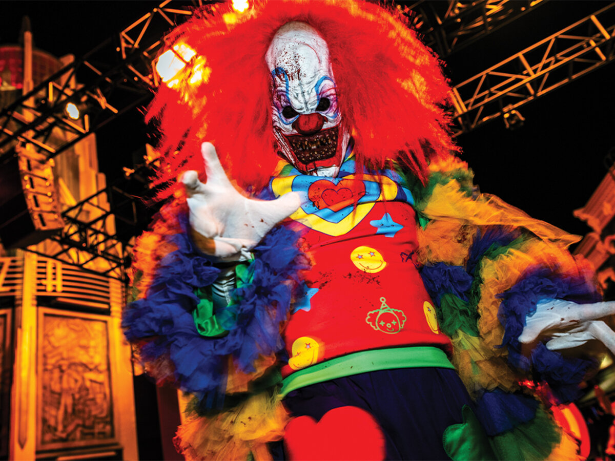 Halloween Horror Nights scare actor at Universal Studios Hollywood