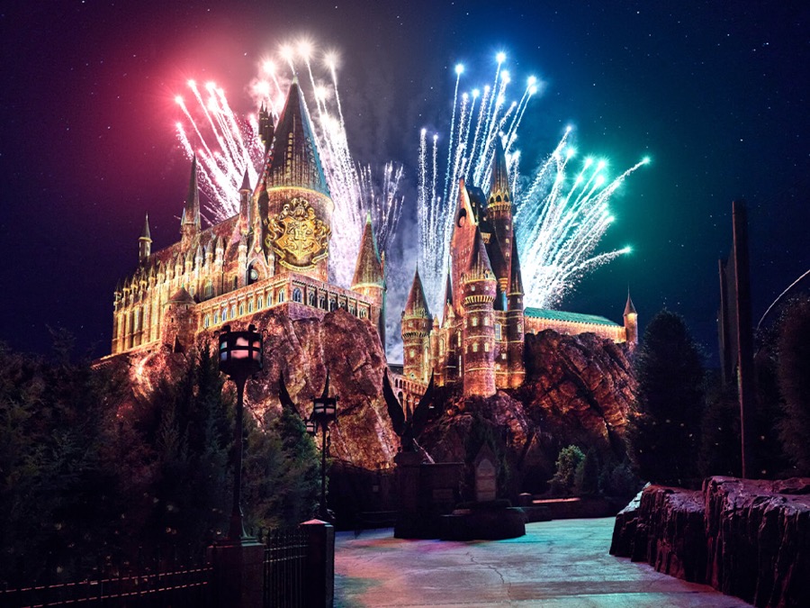 Hogwarts Always projection show at Universal Islands of Adventure