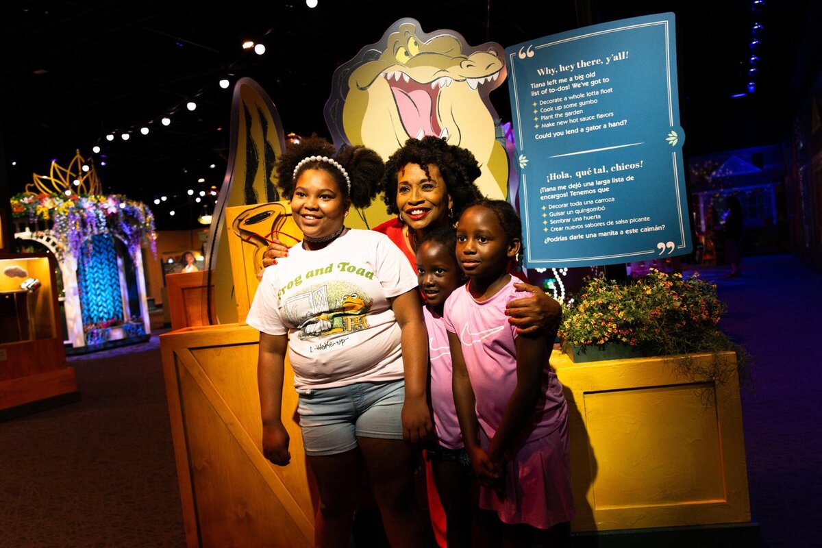 Jenifer Lewis visits a Louis-themed area inside Tiana's Joyful Celebration. Photo credit: The Children's Museum of Indianapolis.
