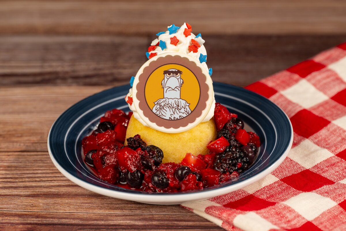 Sam Eagle Star-Spangled Shortcake at EPCOT