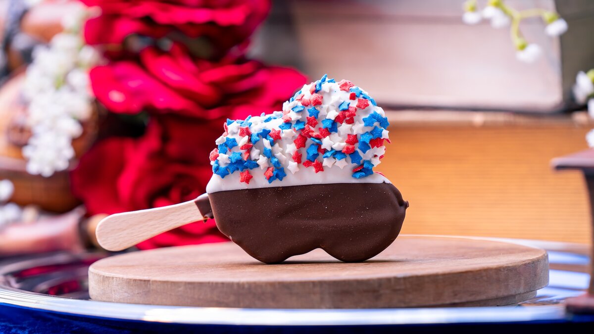 Patriotic dessert from Disney America 250 food lineup