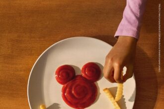 Kraft Heinz at Disney Parks Begins in Summer 2026