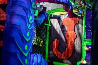 Universal Orlando Publishes 2026 HHN Guide in Portuguese
