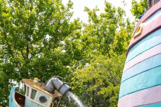 Universal Orlando Jokes About Getting Soaked on Water Rides