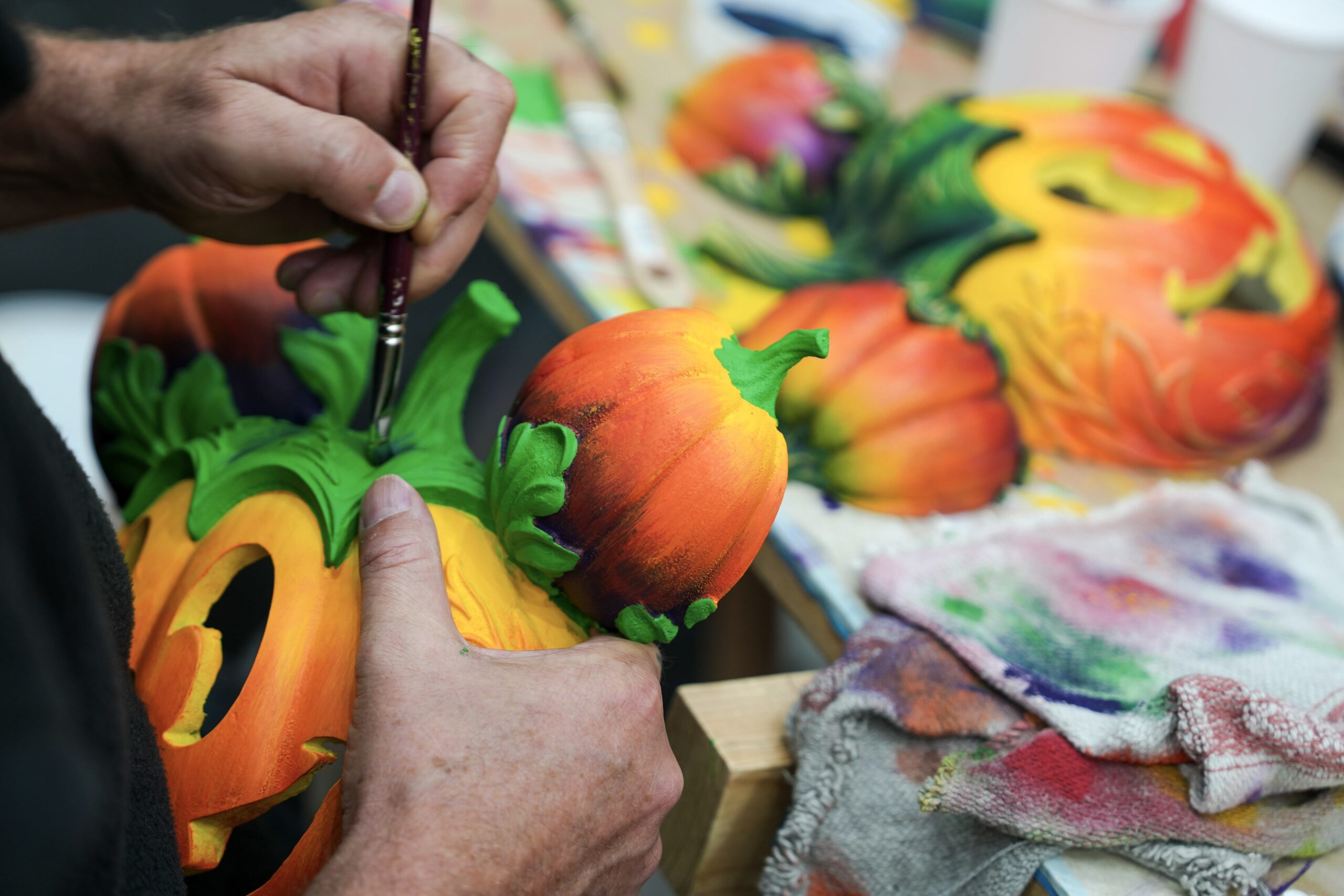 Official source photo for Disney Halloween Festival Disneyland Paris 2026 Décor