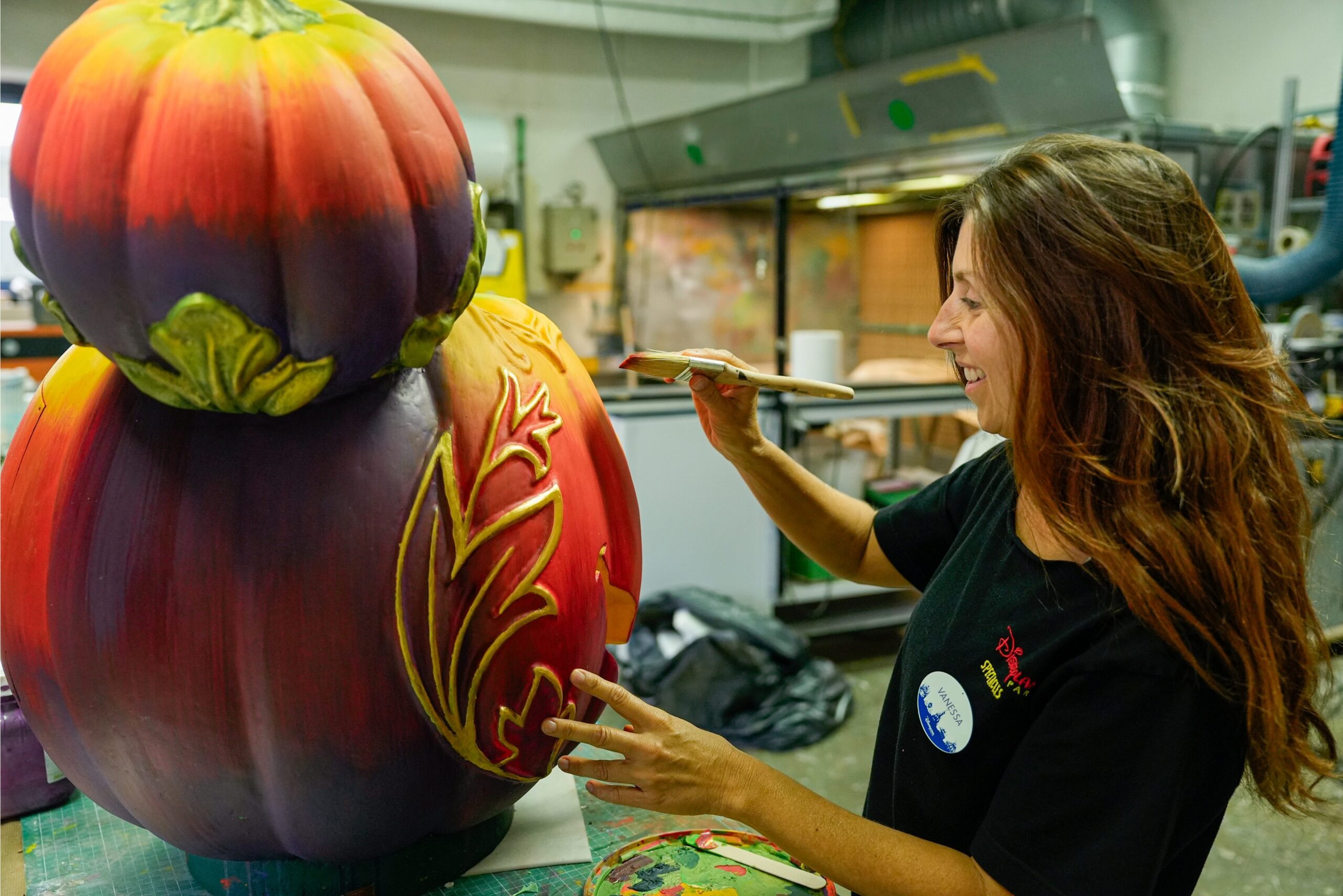 Official source photo for Disney Halloween Festival Disneyland Paris 2026 Décor