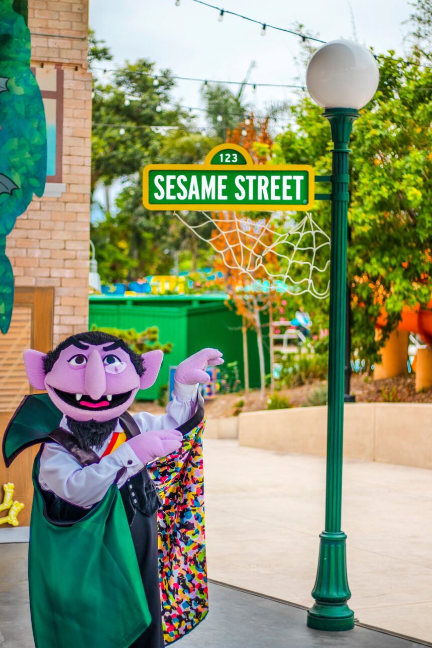 The Count’s Halloween Spooktacular, Sesame Place San Diego