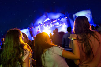 Universal Orlando Resort Guide Reveals Dueling Pianos
