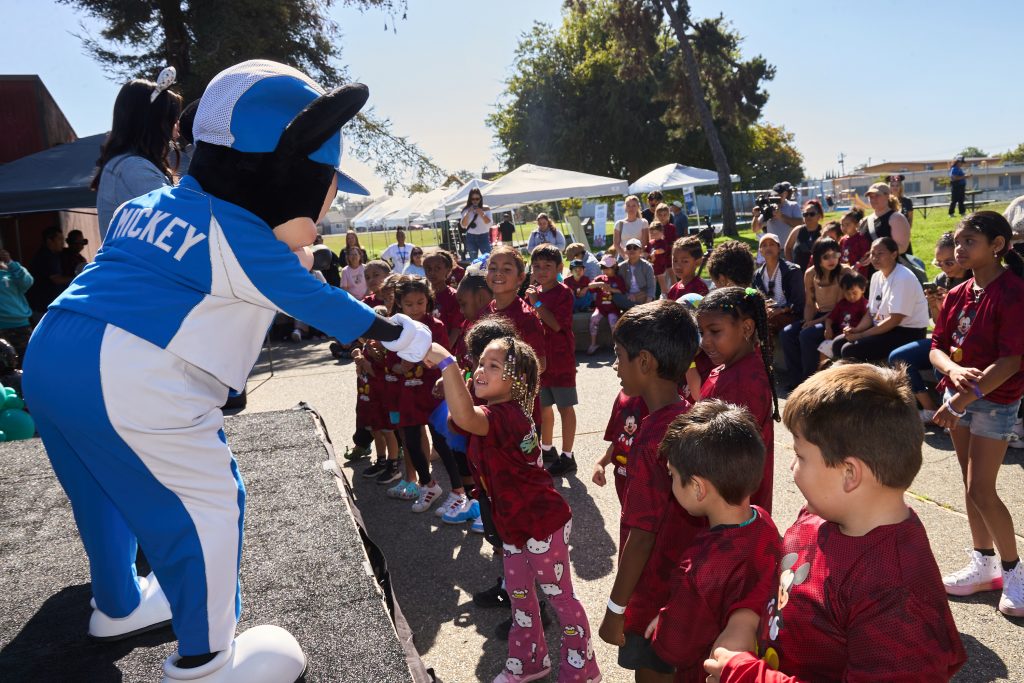 Official source photo for ESPN and Disney Jr. Bring Free Clinics to Four New Cities
