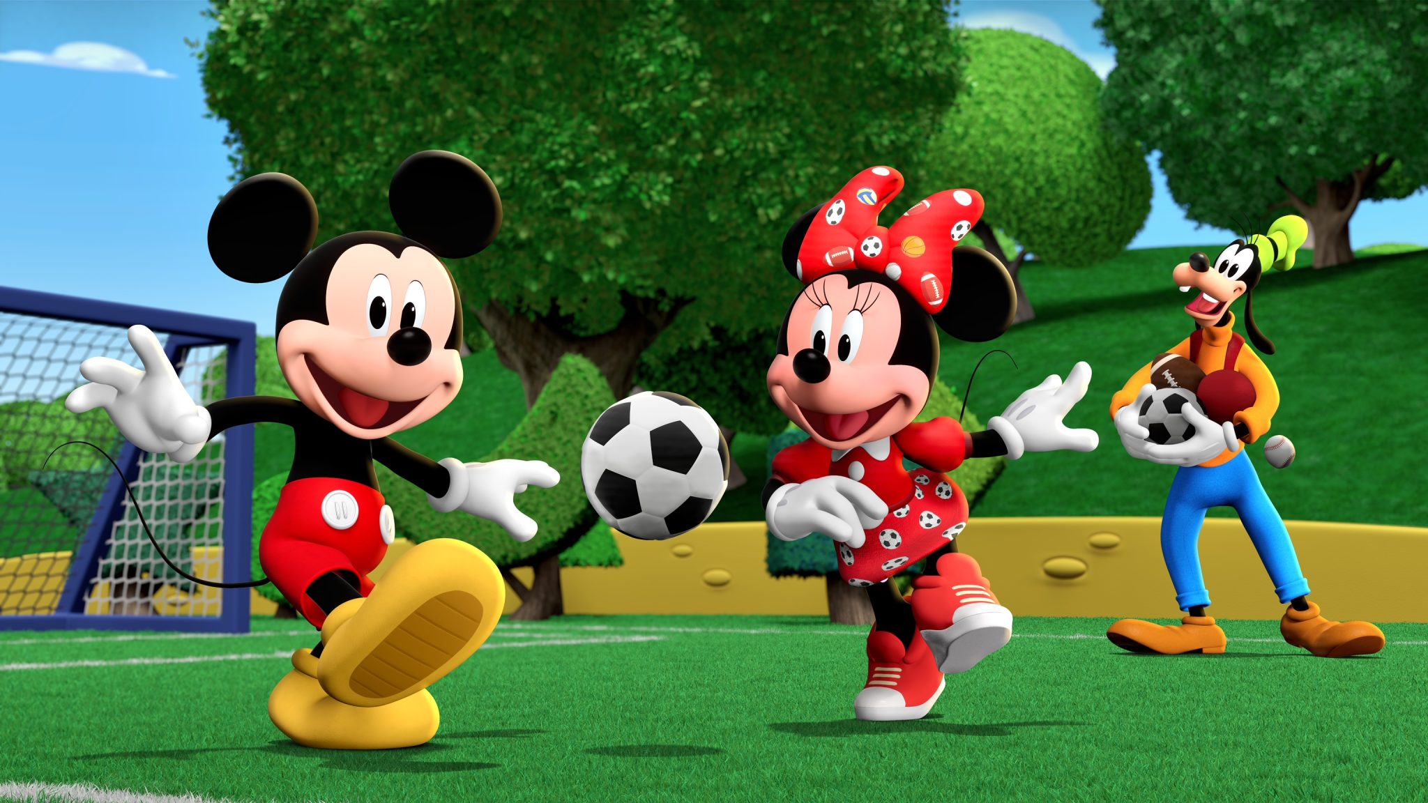 Official source photo for ESPN and Disney Jr. Bring Free Clinics to Four New Cities