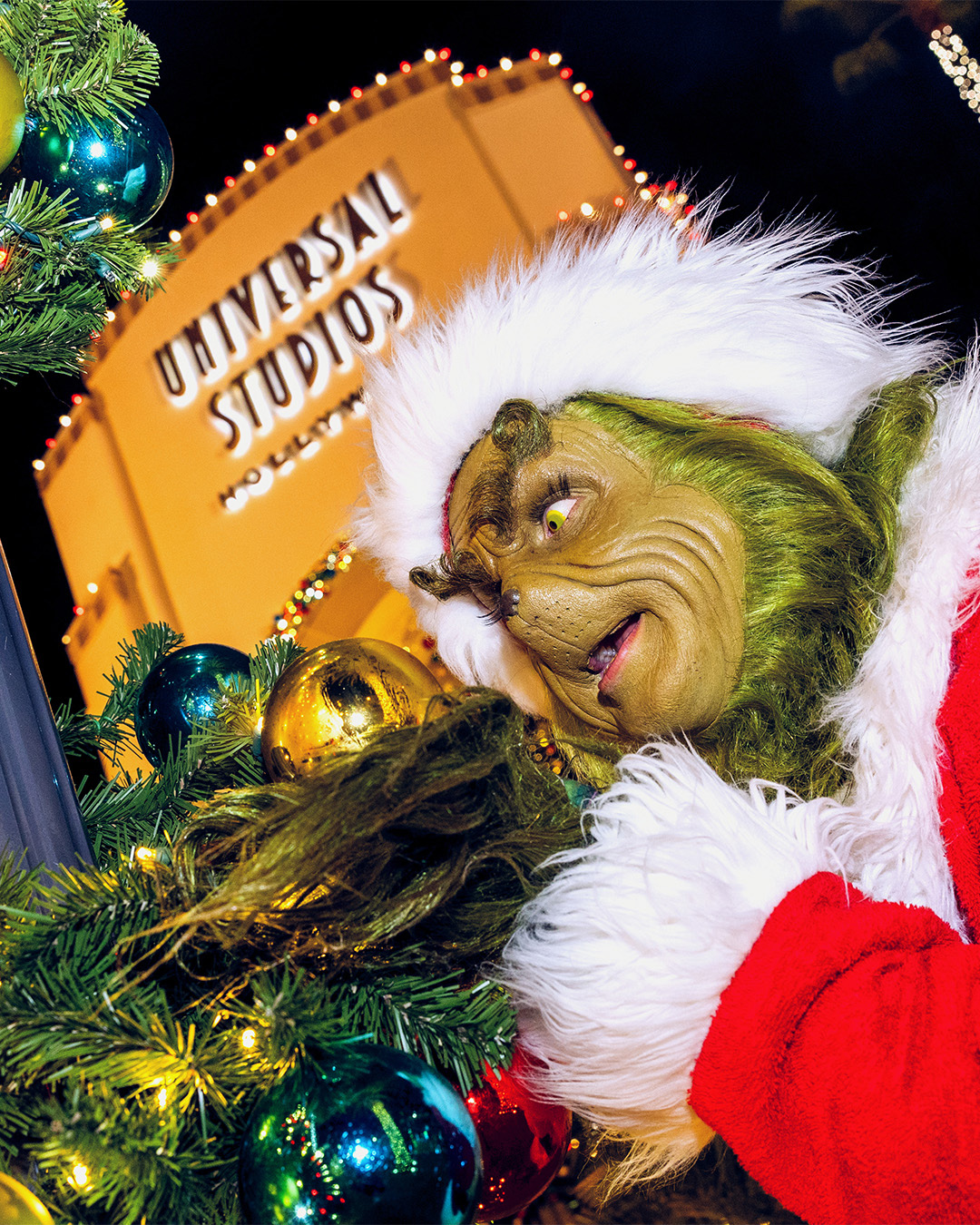 Official source photo for Universal Studios Hollywood Holidays 2026 Add Merry Minions