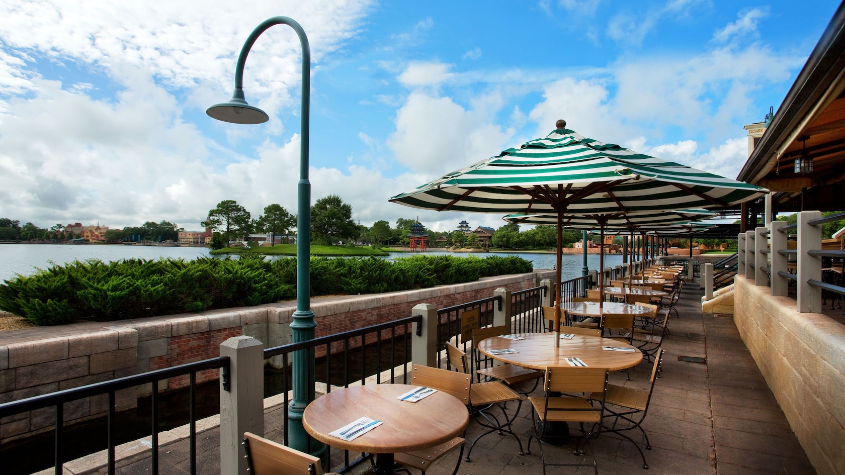 Official source photo for Rose & Crown at EPCOT Closes January 11 for Maintenance
