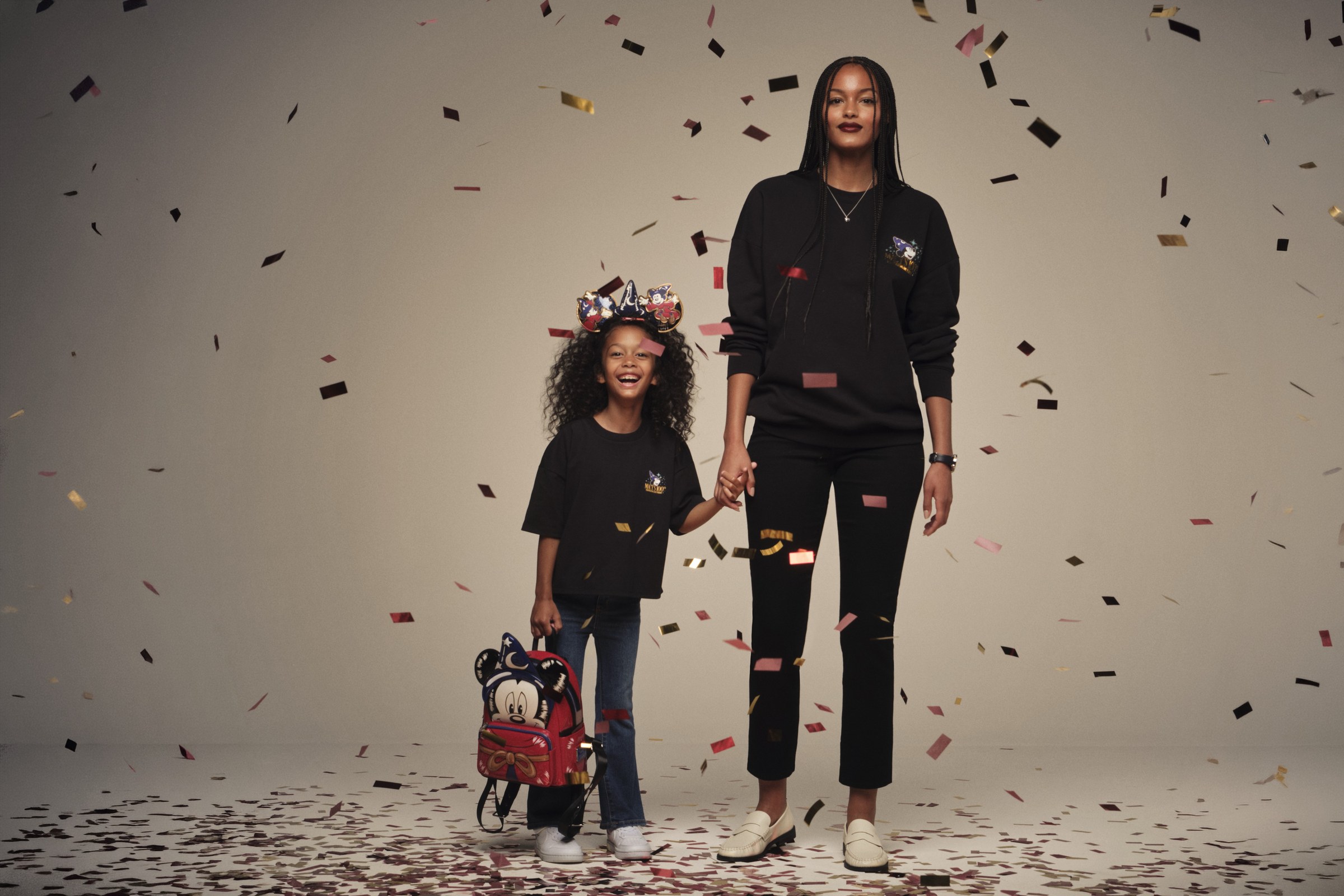 Official source photo for Disney and Macy's Holiday Collection celebrates the 100th Macy's Thanksgiving Day Parade, online Oc